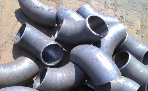 冲压弯头和无缝弯头的区别